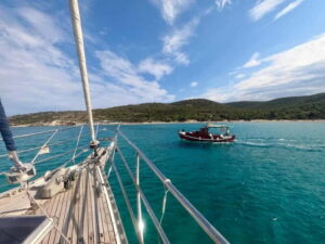 Athens: Full-Day Private Sailing Trip with Meal & Drinks - Meeting in Palaio Faliro and What You Should Plan For