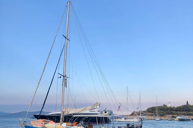 Athens full day sailing cruise and food experience - The Greek lunch is part of the experience