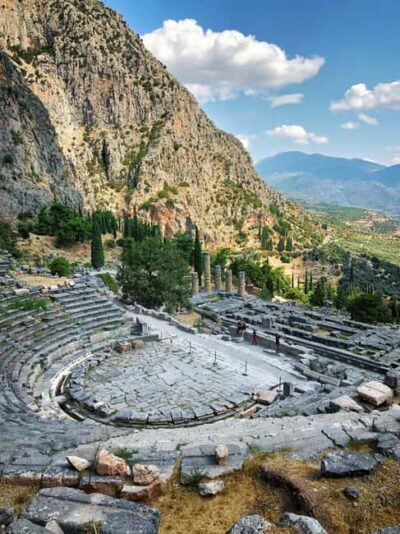 Athens: Full Day Trip Delphi and Arachova - The 2.5-hour journey through central Greece