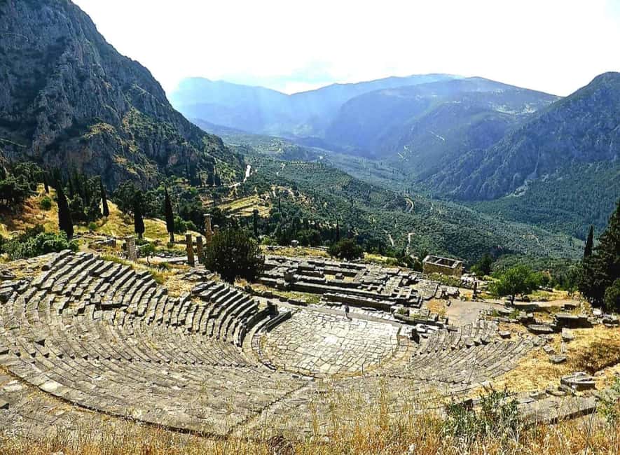 Athens: Full Day Trip Delphi and Arachova - Lunch and free time in Delphi