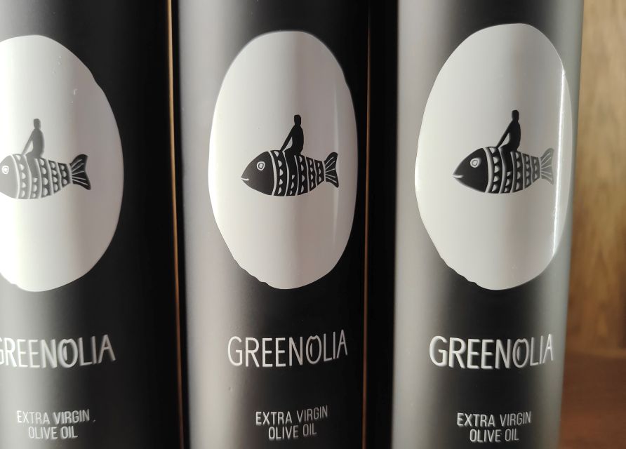 Athens: Greek Wine & Olive Oil Tasting at Brettos Plaka - Six Greek wines, explained one glass at a time