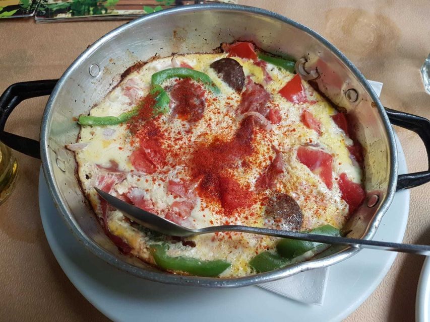 Athens: Guided Tour of 10+ Tastings of Authentic Greek Food - What the guides add