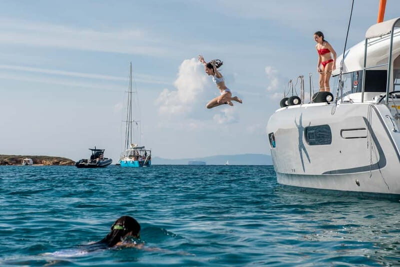 Athens: Half-Day Morning Catamaran Cruise with Meal & Drinks - Swimming and snorkeling: the part you’ll talk about later