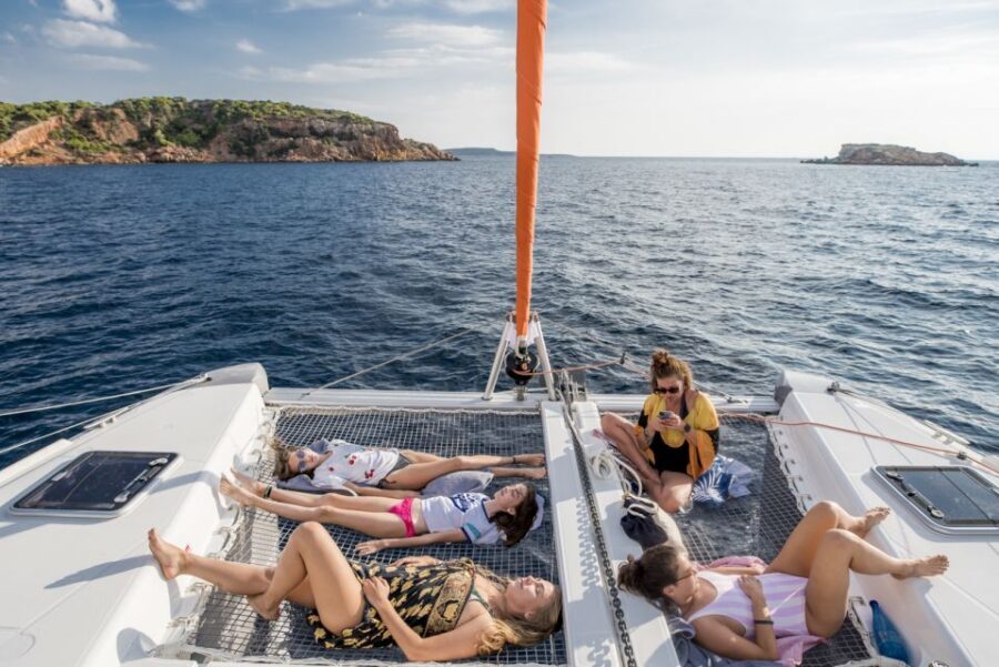 Athens: Half-Day Sunset Catamaran Cruise with Meal & Drinks - Practical value: what $159 buys you in real terms
