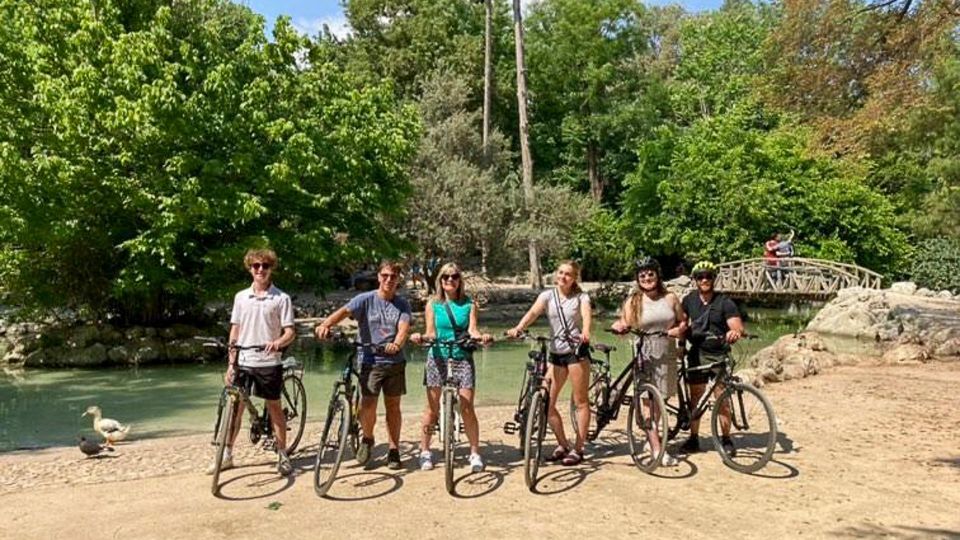 Athens Historical Center: Explore by Bike - Plaka, Syntagma, and the Evzones