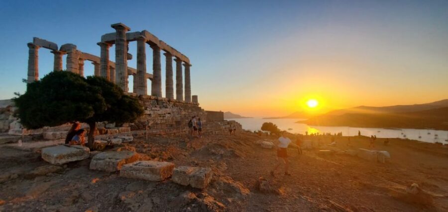 Athens: Hop-on-Hop-off Bus and Cape Sounion Sunset Tour - The myths you’ll hear: Aegeus, Theseus, and why the cliff feels personal