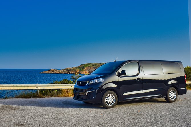 Athens Interanational Airport transfer - The driver’s style and local help