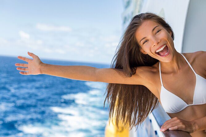 Athens: Island Swimming Day Cruise—DJ, Lunch & Drinks incl. - VIP option: when extra space and a personal host matter