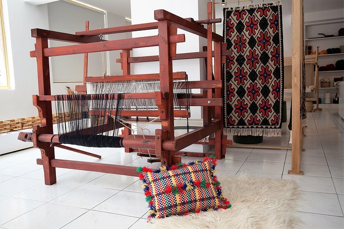 Athens Loom Weaving Workshop: Create Your Own Masterpiece - Choose the project that fits your trip