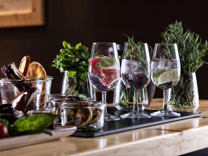Athens: Mediterranean Gin Tasting Experience - Why the gin-making lesson adds value