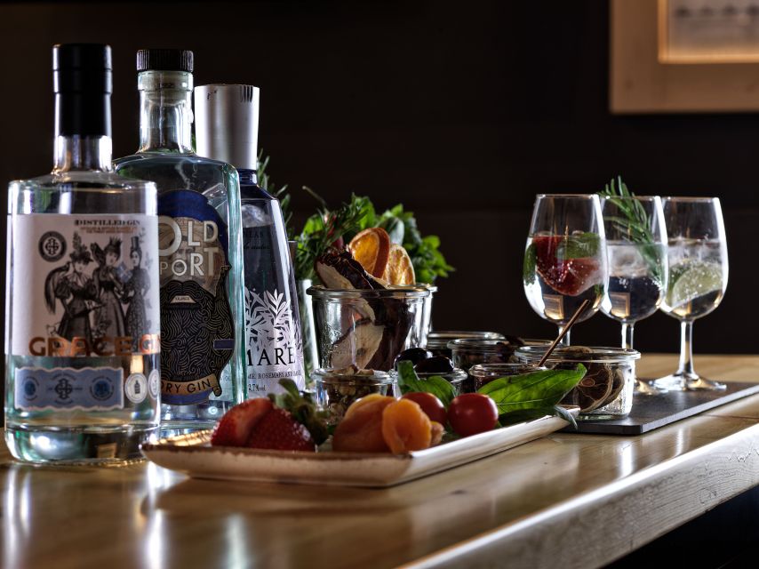 Athens: Mediterranean Gin Tasting Experience - A personal guide makes the difference