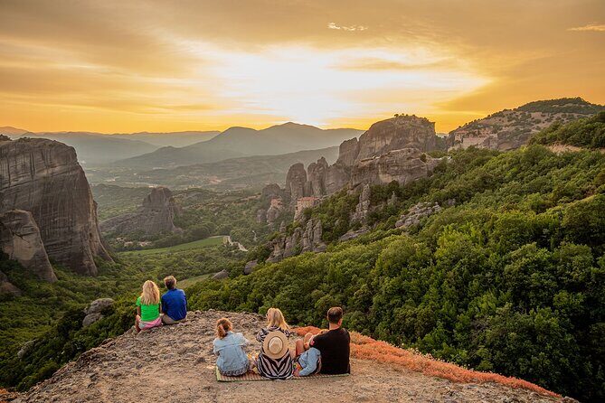 Athens: Meteora 2-Day Tour Sunset & Morning Small Group + Hotel - Day 2 choice: hike morning vs. half-day minibus