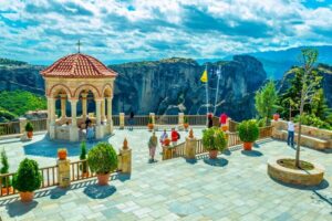 Athens: Meteora 2-Day Trip with Hotel, Sunset & Morning tour - The Athens to Kalambaka ride: express, and right now it’s by bus