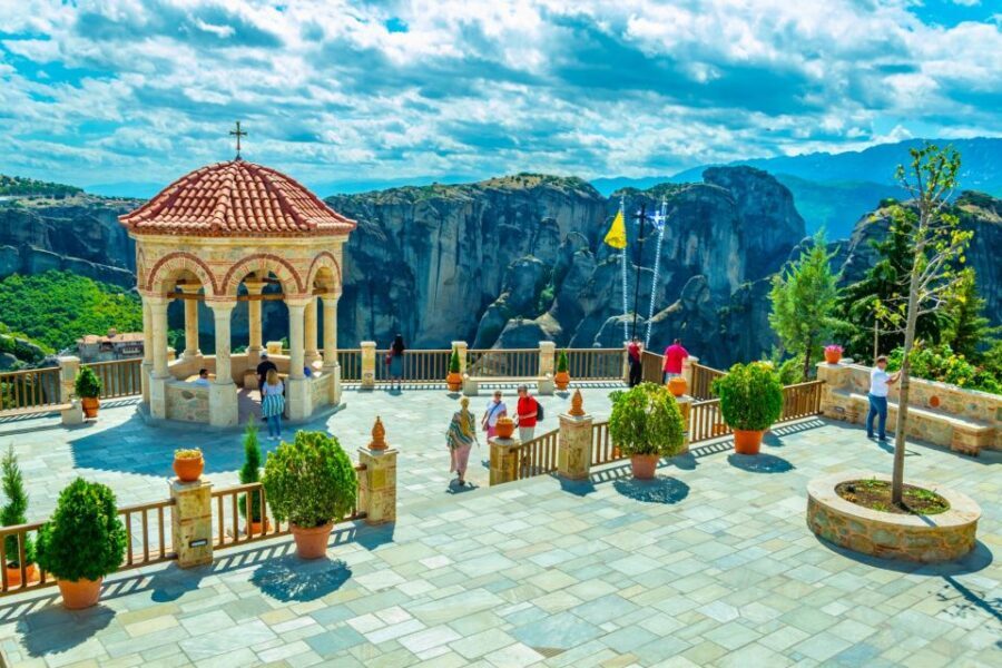 Athens: Meteora 2-Day Trip with Hotel, Sunset & Morning tour - The Athens to Kalambaka ride: express, and right now it’s by bus