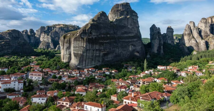 Athens: Meteora Day Trip with Central Pickup & Audio Guide - Meteora Day Trip From Athens: Worth the Early Start?