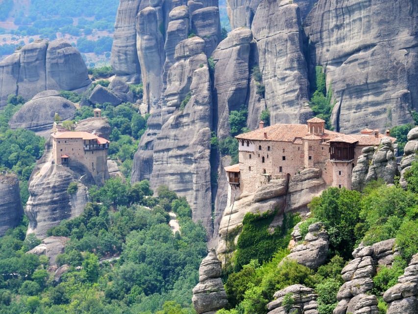 Athens: Meteora Day Trip with Central Pickup & Audio Guide - Getting to Kalabaka: Pickup Points and the 4-Hour Coach Stretch