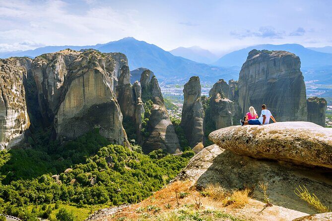 Athens: Meteora Monasteries Tour with Local Guide and Greek Lunch - The bus ride reality check: timing, AC, Wi‑Fi, and comfort