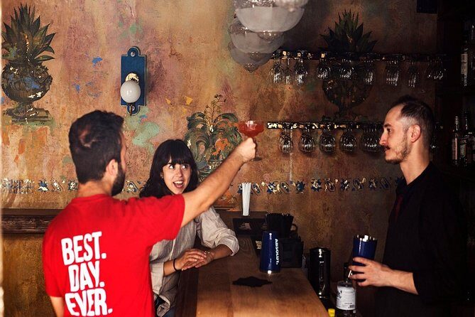 Athens Moonlight Waling Tour with Drinks and Meze Dishes - Who should book this tour (and who might pass)