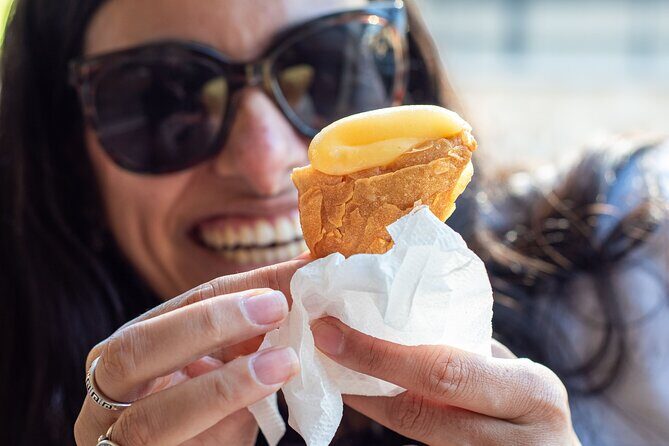 Athens Morning Food & Drinks Tour: A Bite from the Acropolis - Stop 5 at Dionysiou Areopagitou 3: traditional Greek donuts with honey and cinnamon