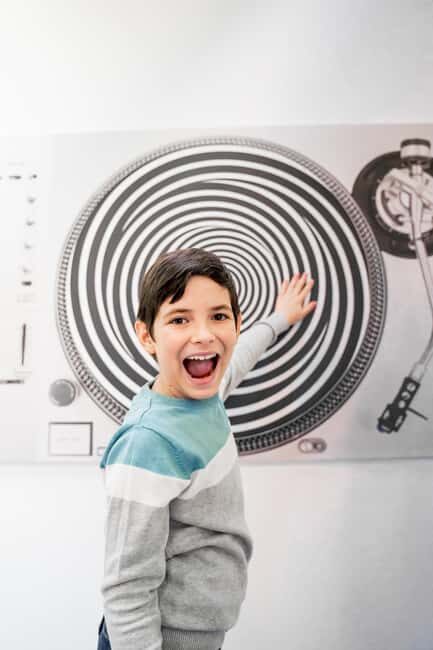 Athens: Museum of Illusions Admission Ticket - Tickets and Timing: How to Make the 50 Minutes Work