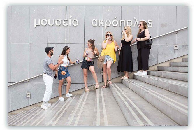 Athens Old City Private Photoshoot Tour/ 3hours - Plaka alleys for 1 hour: the classic old-town photos you actually want