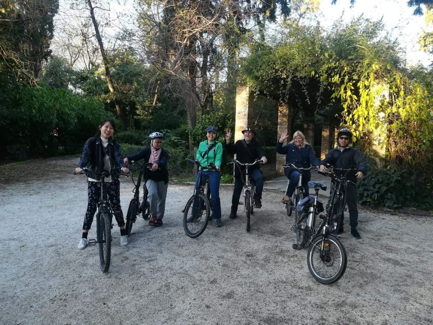 Athens: Old Town Electric Bike Tour with Local Mezes - The guides: the difference between information and a fun story