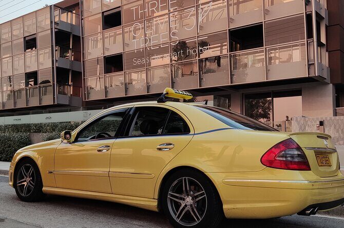 Athens Private Airport Transfers: Arrivals and Departures - WhatsApp and Calls: The Communication Advantage