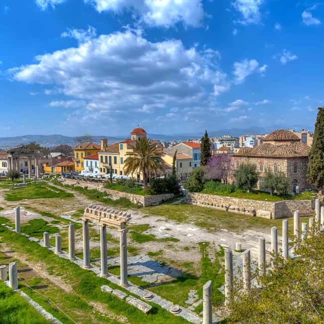 Athens: Private Half-Day Sightseeing Tour with Lunch - The city sights between the monuments