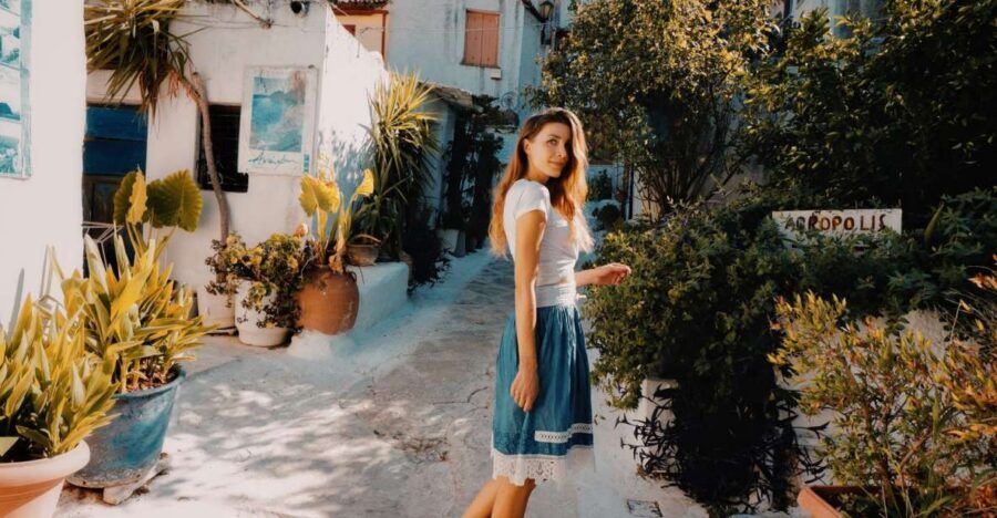 Athens: Professional photoshoot at Anafiotika Village - The 15–45 Minute Photoshoot: How It Actually Runs
