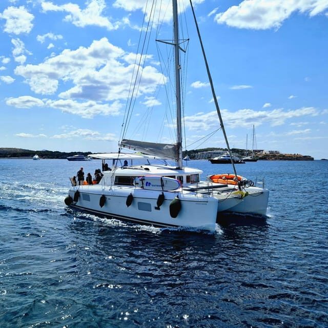 Athens: Riviera Catamaran Tour with Fresh Meal and Drinks - Key Things I’d Book This For
