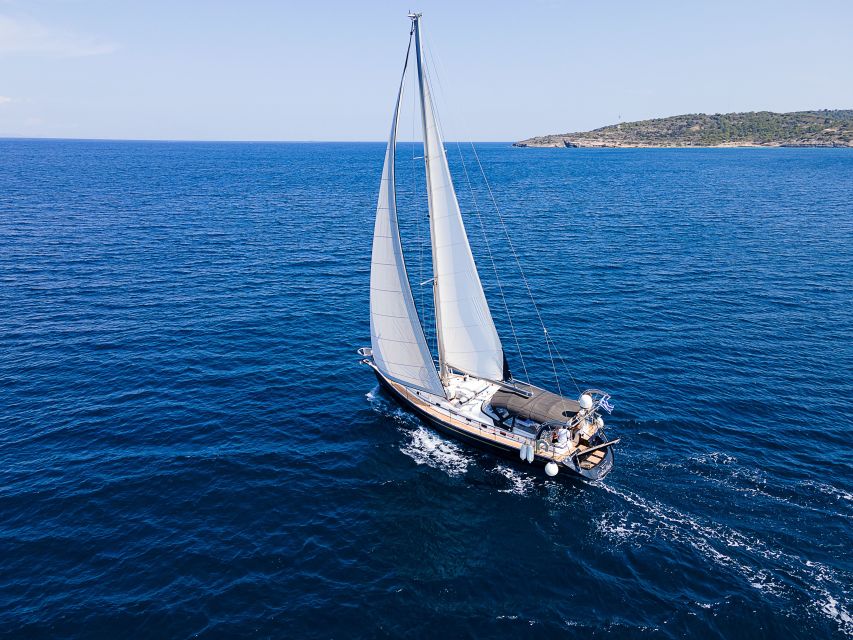 Athens Riviera: Private daily sailing cruise with lunch - A Greek lunch prepared while you are on the water