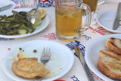 Athens Sights Highlights on eBike Tour with Local Food & Drinks - The Temple of Olympian Zeus, a quick ancient stop