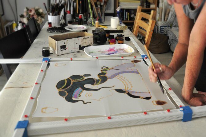 Athens: Small Group Silk Scarf Art Workshop with Greek Themes - Start with the Acropolis Museum as your design warm-up