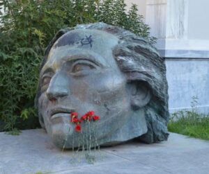 Athens Social and Political Walk - Meet Isaac: politics explained with street-level clarity