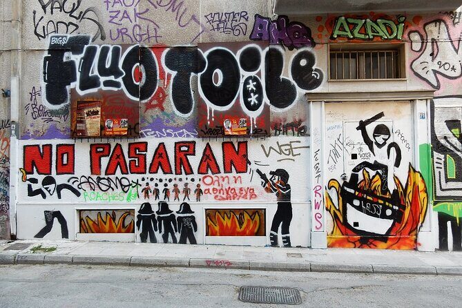 Athens Social and Political Walk - Meet Isaac: politics explained with street-level clarity