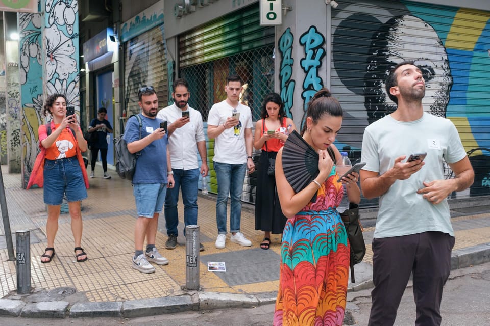 Athens: Street Art Treasure Hunt with Food Stop - Key points at a glance