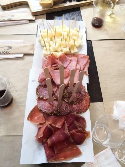 Athens: Tasting workshop and Food Market tour - Olive culture through oil and olives
