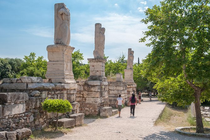 Athens Ticket Pass: Acropolis & 6 Sites with 5 Audio Guides - Temple of Olympian Zeus and its long wait for completion