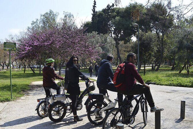 Athens Tour with Electric Bike - Syntagma Square Changing of the Guards: Timing Is Everything