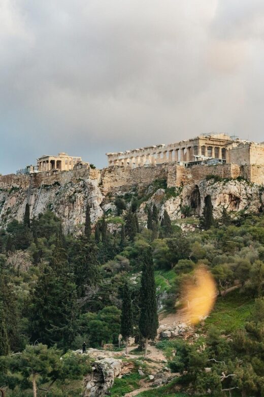 Athens: Wine Tasting with a Sommelier under the Acropolis - How long it takes (and how to make the most of the 1.5 hours)