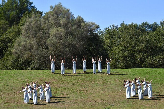 Awe-inspiring 2-days private tour to Delphi and Olympia - Private transport versus a guided tour