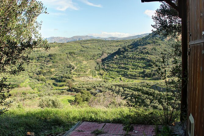 Battle of Crete WW2 Private Tour (price per group of 6) - Transport, timing, and what to bring