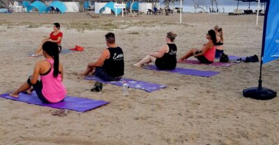 Beach Pilates on Tigaki Beach - Why beginners can feel comfortable here