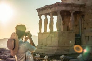 Beat the Heat Acropolis Tour - Small group - Meeting Point at the Arch of Hadrian: Start Smart, Stay Organized