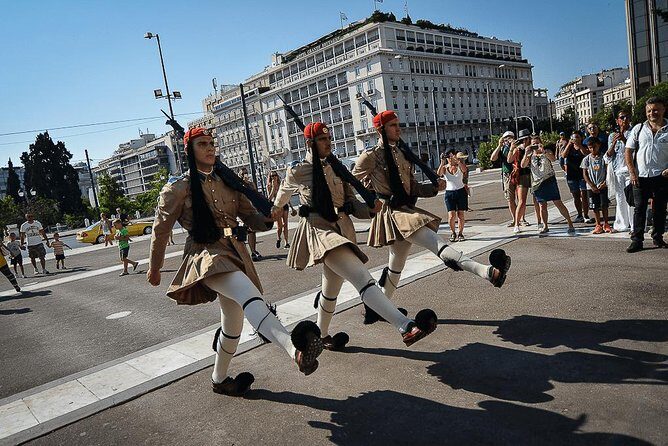 Best of Athens in One Day: Acropolis, Acropolis Museum & City Tour - How a 7-hour walking route keeps Athens from feeling chaotic
