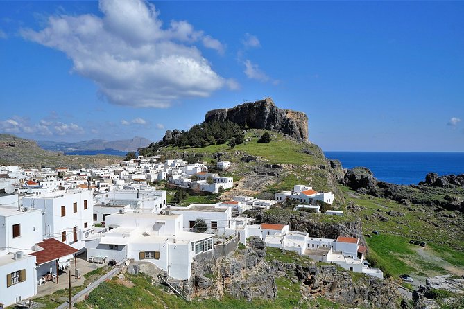 BEST OF LINDOS & RHODES - LUNCH BREAK & WINE TASTING - 19p / 7h - Mandraki Harbor and the Colossus question