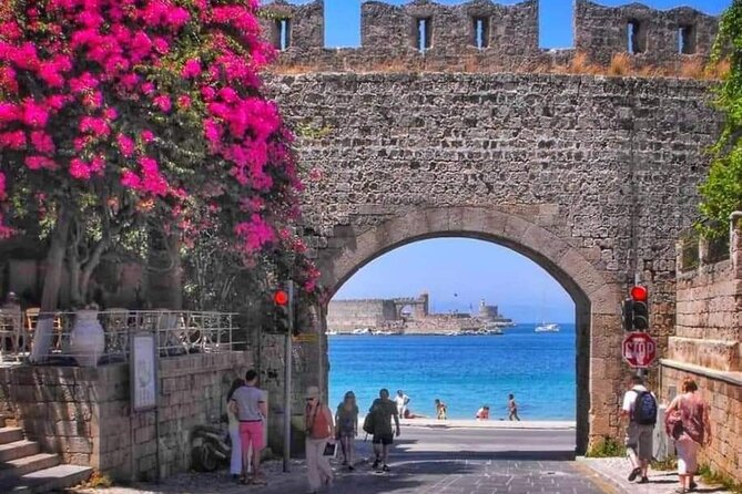 Best of Rhodes Cruise-Friendly Tour - Guides who add value to the monuments