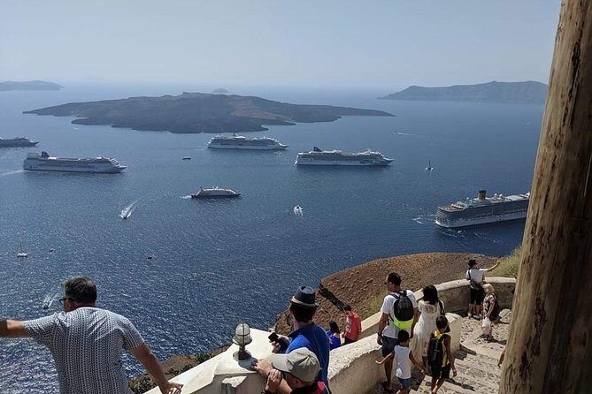 Best of Santorini Highlights Private 5 Hours Tour - Perissa Black Sand Beach (20 Minutes) and Red Beach (30 Minutes): Volcanic Contrast in One Day