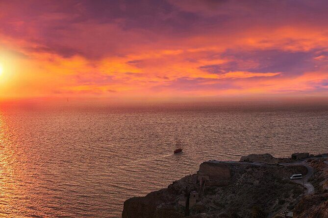 Best of Santorini in 4 Hours – Private Local Experience - Akrotiri Village: the Pompeii of the Aegean in 30 minutes