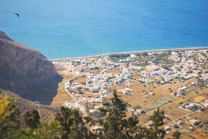 Best Of Santorini Private Tailor Made Tour - Megalochori and Pyrgos: Santorini Away From the Main Loop